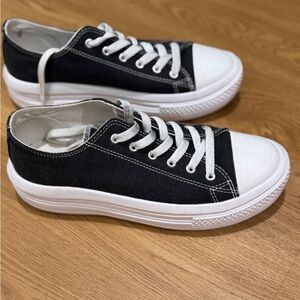 Black and White Women's Sneakers